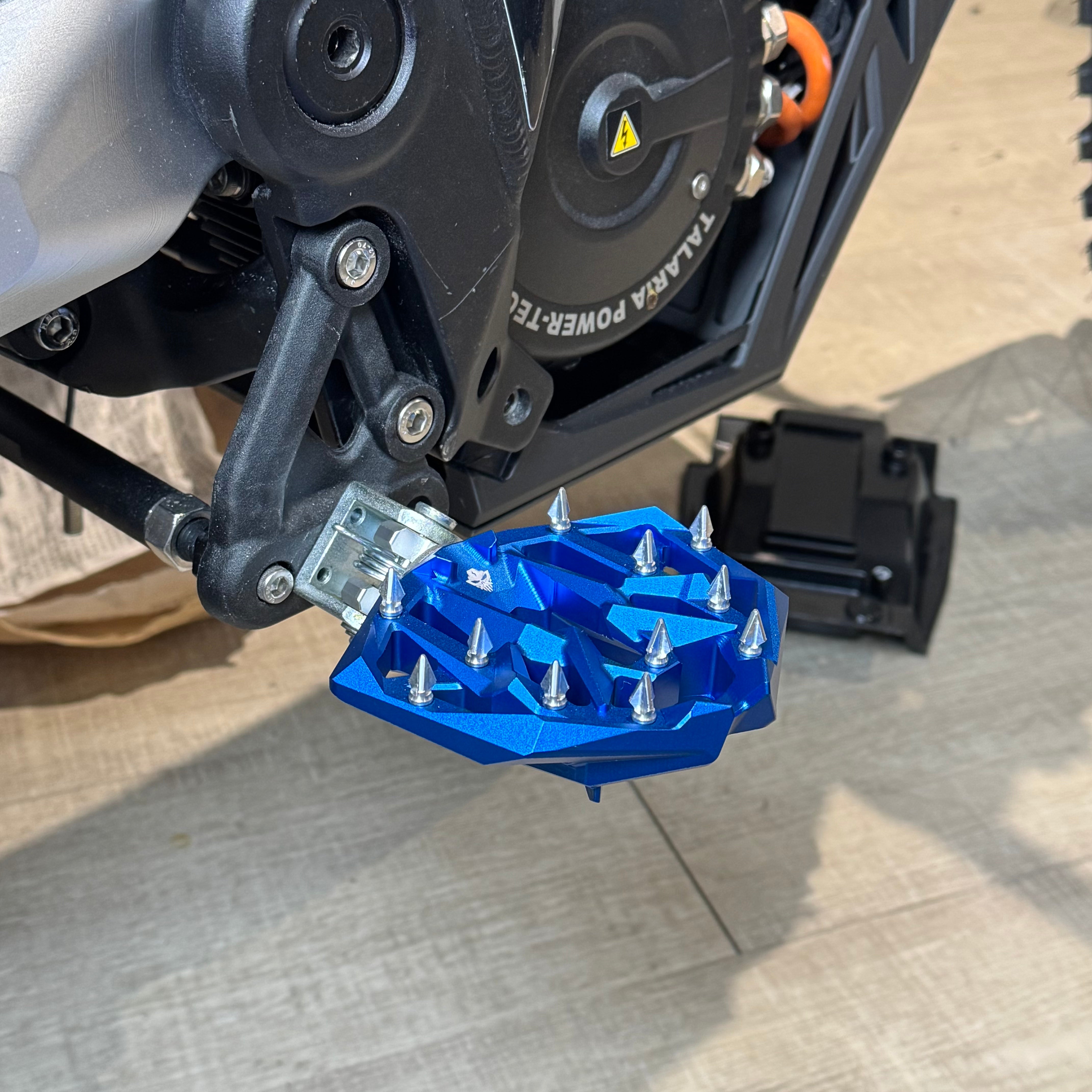 Talaria Sting R / Sigma Ultra-Comfort Angle Adjustable Foot Pegs