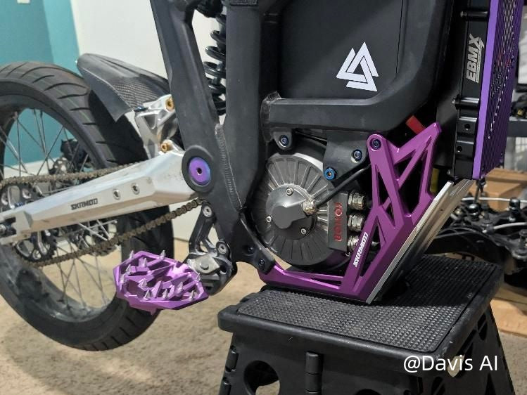 Talaria Sting R / Sigma Ultra-Comfort Angle Adjustable Foot Pegs