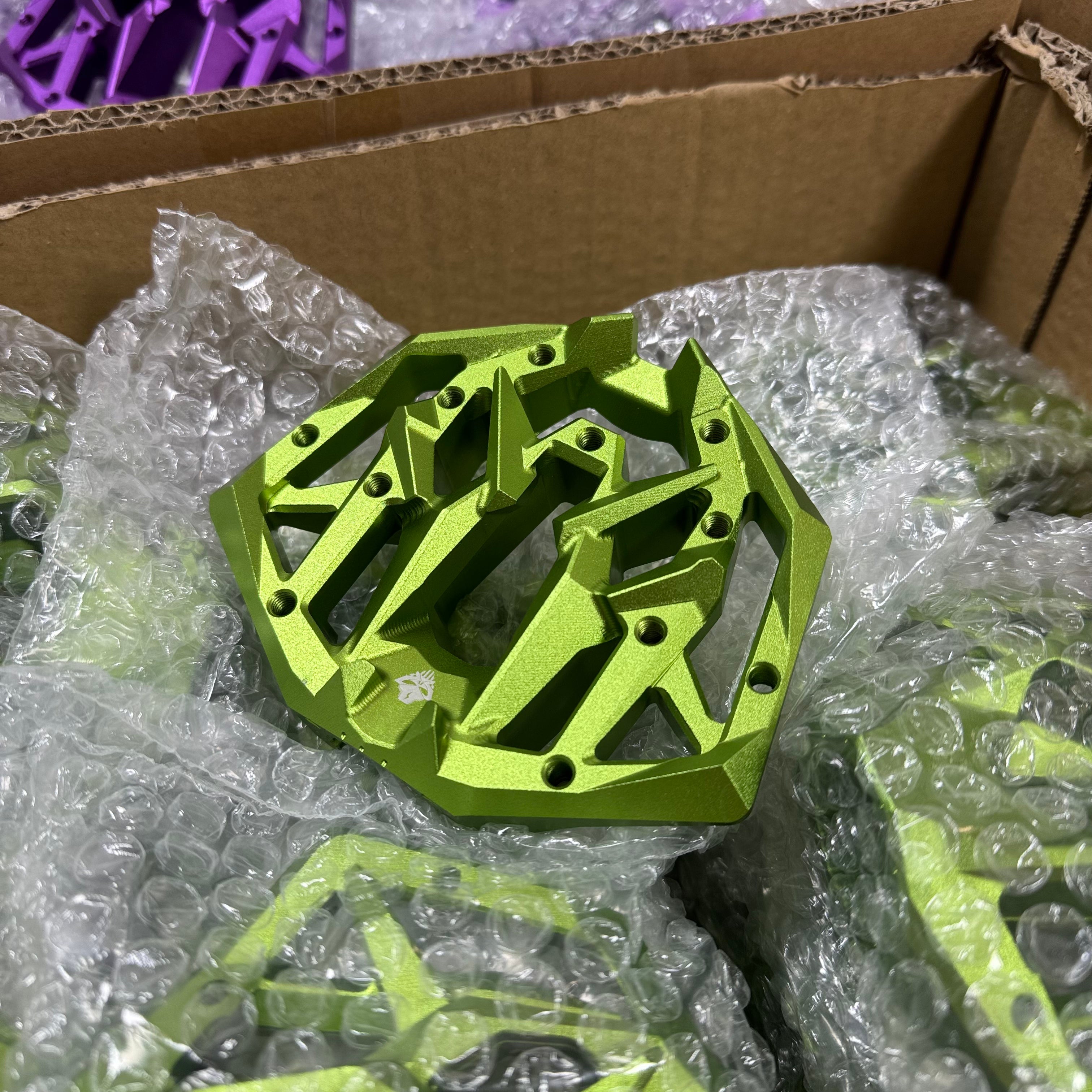 79Bike / Ventus Ultra-Wide Footpegs Green