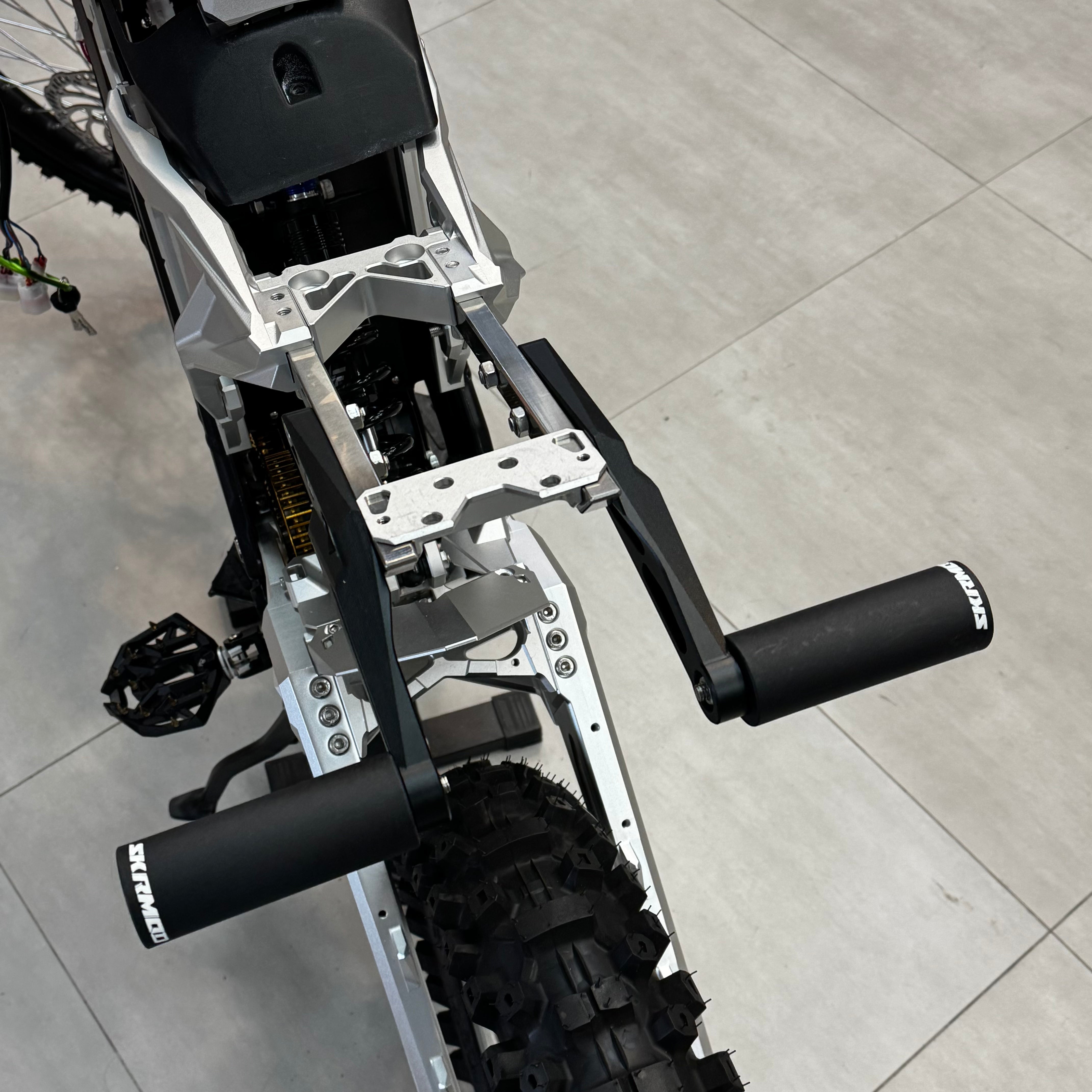 E Ride Pro Stunt Bar & Peg Kit