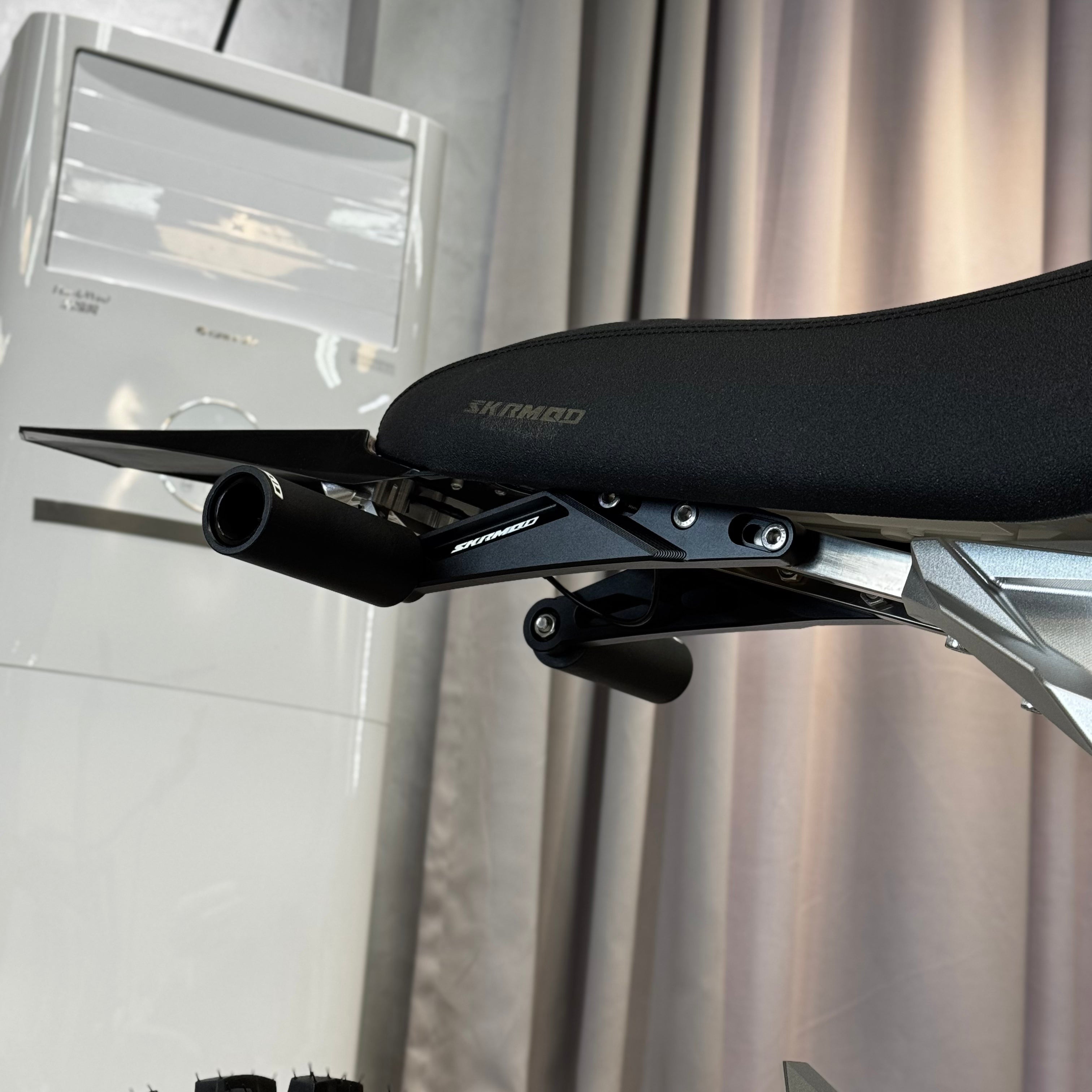 E Ride Pro Stunt Bar & Peg Kit
